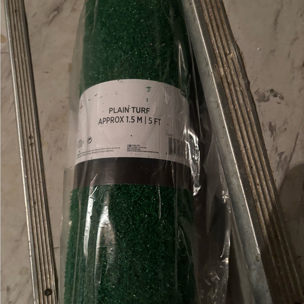 Green Plain Turf Roll